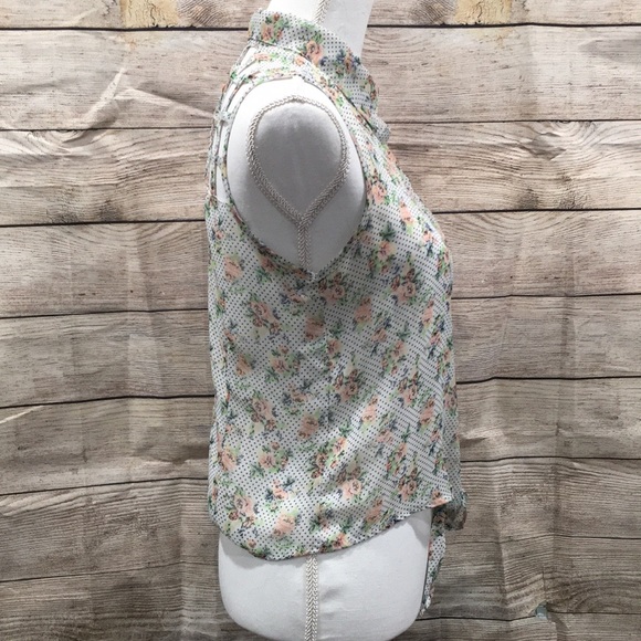 Kirra White and Black floral blouse size Medium - Picture 4 of 6